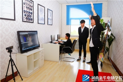 選擇好學(xué)校，贏得好未來(lái)——河南新華電腦學(xué)院的網(wǎng)絡(luò)技術(shù)服務(wù)之路